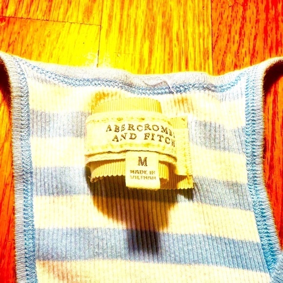 Abercrombie & Fitch Vintage Striped Racerback tank top 🥰 - Picture 4 of 9
